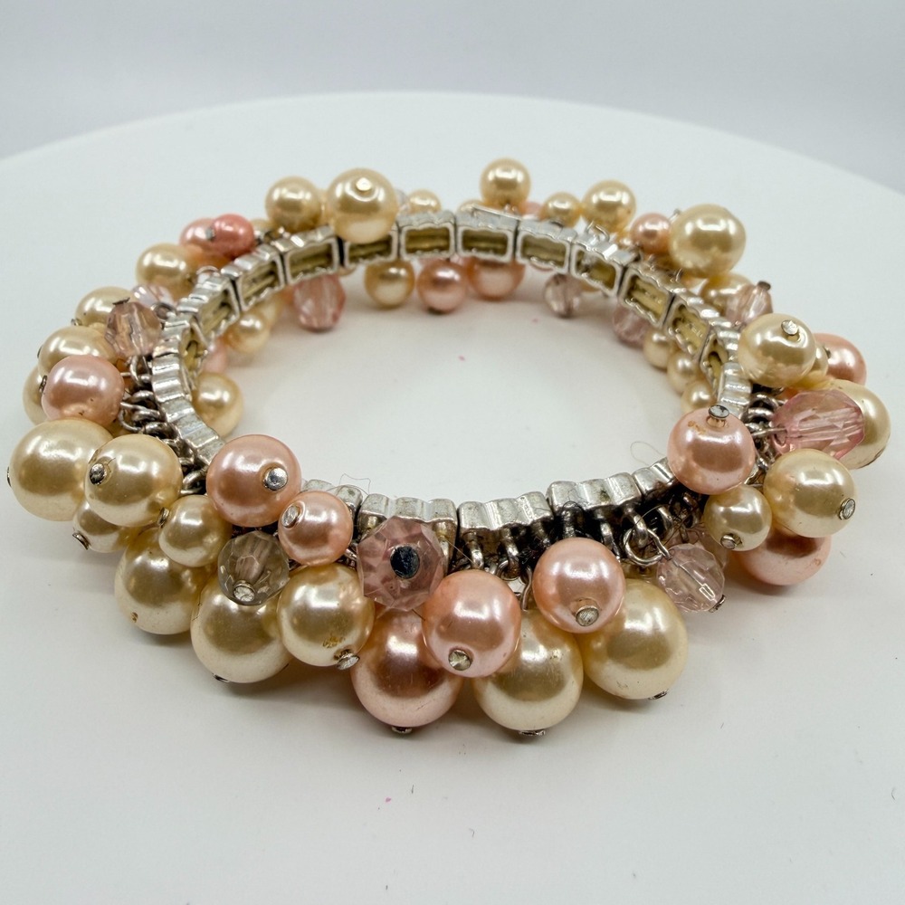 Vintage Y2K‎ Pastel Pink Cream Faux Pearl Cluster Stretch Bracelet Silver Tone